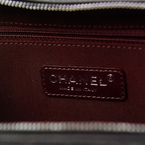 CHANEL  Small Glazed calfskin Coco boy camera bag - Picture 6 of 7